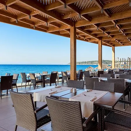 Avra Hotell